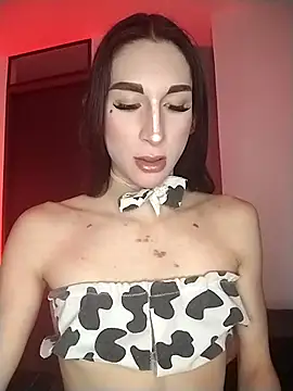  paulaaa online show from November 22, 2025, 1:37 am