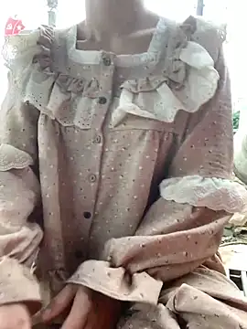 Tieuvi 18 online show from November 7, 2025, 12:15 am