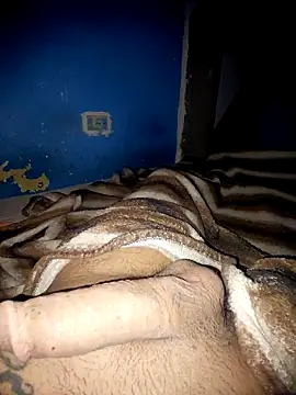 Exotic19cm online show from April 29, 2026, 6:39 am