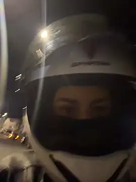 AlannaEvons online show from April 10, 2026, 12:06 am