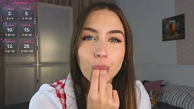 Moonlight1Sonata1 online show from October 4, 2025, 9:11 am