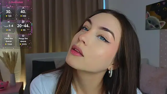 Moonlight1Sonata1 online show from November 23, 2025, 9:08 am