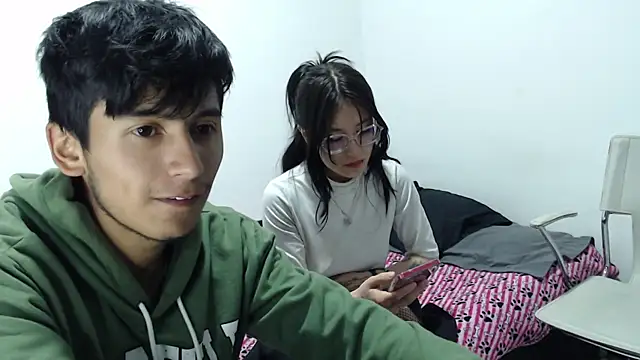 Snapshot of CurseLovers28 chatting on September 15, 2025, 4:02 am CurseLovers28 online show from September 15, 2025, 4:02 am