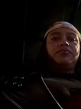 -Mia1 online show from November 20, 2025, 1:06 am