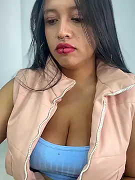 -Mia1 online show from November 25, 2025, 12:27 pm