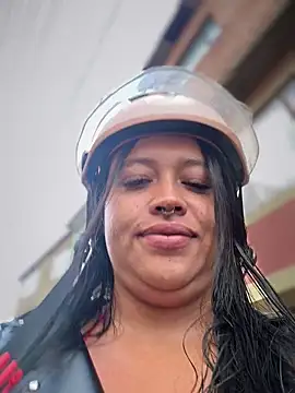 -Mia1 online show from March 19, 2026, 12:05 pm