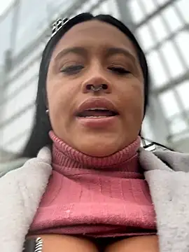 -Mia1 online show from April 15, 2026, 12:10 pm