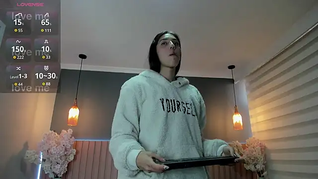 Maraia Ford online show from November 10, 2025, 8:47 pm