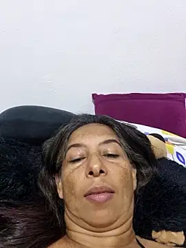 maleja23 online show from September 30, 2025, 2:23 pm