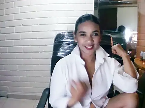 Snapshot of MiiaVelasquez chatting on November 6, 2025, 4:16 am MiiaVelasquez online show from November 6, 2025, 4:16 am