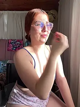 Snapshot of CoraVibes chatting on February 27, 2026, 12:27 pm CoraVibes online show from February 27, 2026, 12:27 pm