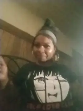 Ladiv33 online show from October 30, 2025, 1:15 am