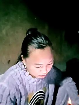 bany-xx online show from November 23, 2025, 1:21 pm