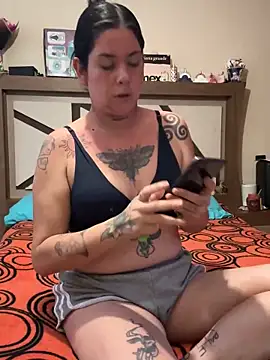 LaGueraDelMar online show from November 2, 2025, 11:32 pm