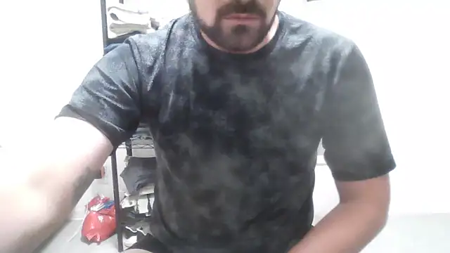 hornyjoe xxx online show from October 17, 2025, 1:24 pm