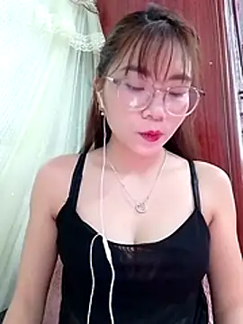 MyMy08 online show from December 16, 2025, 12:37 am