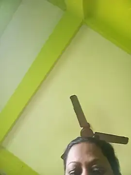 KITTUAAA online show from November 13, 2025, 8:07 am