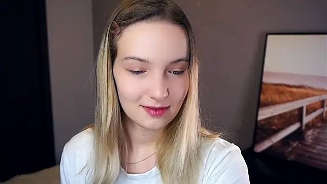 HongTomczak online show from September 25, 2025, 6:30 am