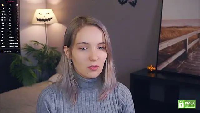 HongTomczak online show from November 20, 2025, 7:42 am