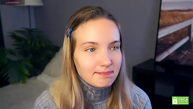 HongTomczak online show from September 17, 2025, 7:21 am