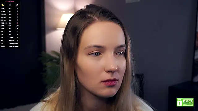 HongTomczak online show from October 14, 2025, 7:42 am