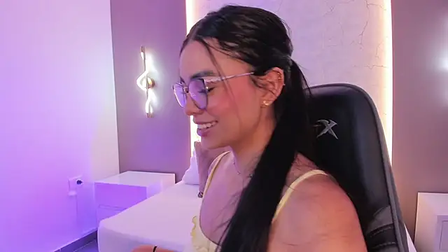 emily tolson online show from February 28, 2026, 12:16 pm