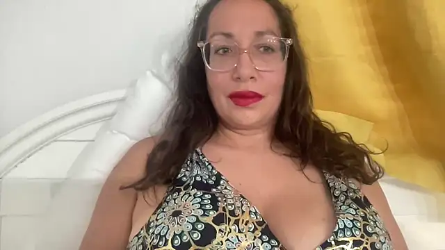 RosaFreya online show from May 9, 2026, 8:12 pm