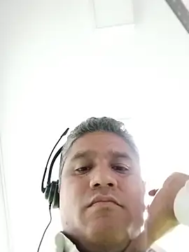 danigarci2307 online show from April 10, 2026, 3:46 am