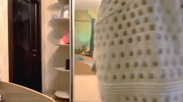 TianaWidell online show from October 28, 2025, 3:22 pm