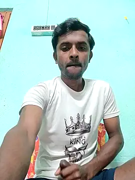 ShinuRoy online show from December 19, 2025, 11:40 pm