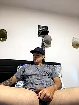 Jaguer2213 online show from October 4, 2025, 2:46 am