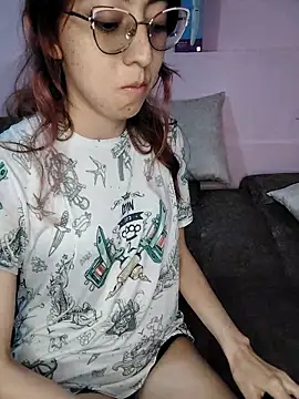 AnnieSparkle online show from October 18, 2025, 3:41 am