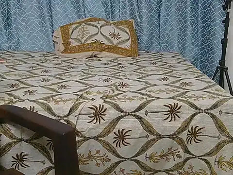 Its-ishikaa online show from September 22, 2025, 4:51 am