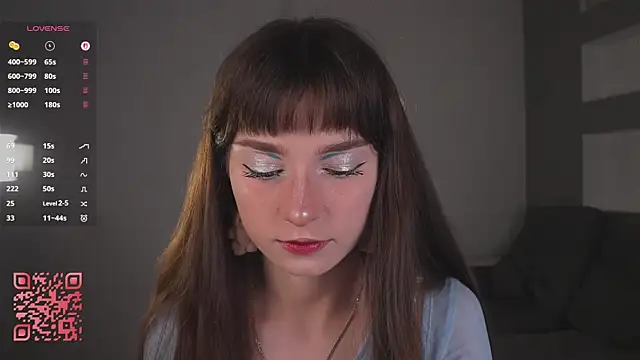 DreamyDaisy online show from December 3, 2025, 8:30 pm