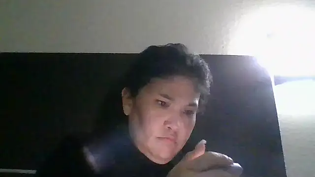 alaskanrose online show from October 31, 2025, 11:00 pm