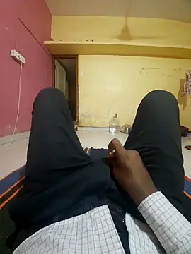 Snapshot of Ass_lover_x chatting on October 13, 2025, 11:45 am Ass lover x online show from October 13, 2025, 11:45 am