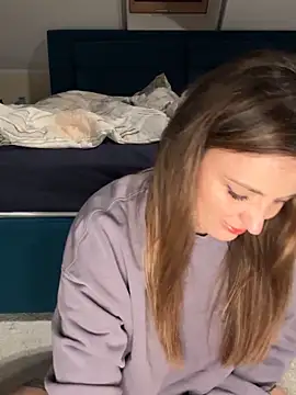 Snapshot of Velvetwitch87 chatting on October 3, 2025, 5:25 pm Velvetwitch87 online show from October 3, 2025, 5:25 pm