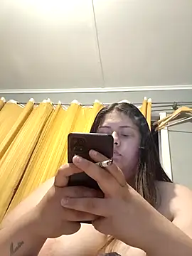 tudiablitalitabellaaa online show from December 15, 2025, 2:39 am