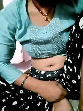 Snapshot of Hot_tin74 chatting on February 2, 2026, 6:40 pm Hot tin74 online show from February 2, 2026, 6:40 pm