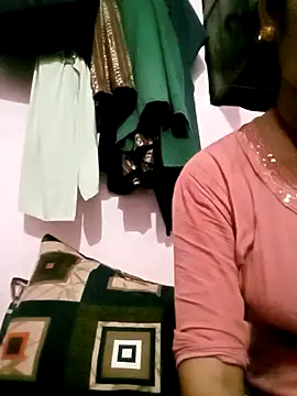 Hot tin74 online show from September 28, 2025, 4:47 pm