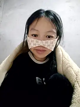 Lilyy-y online show from November 26, 2025, 10:32 pm