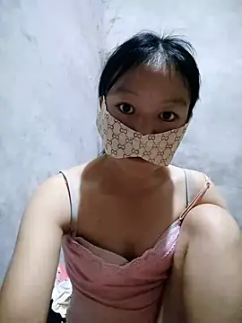 Lilyy-y online show from October 28, 2025, 9:25 pm