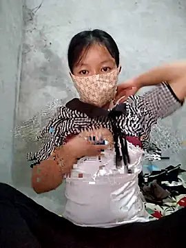 Lilyy-y online show from October 27, 2025, 9:38 pm