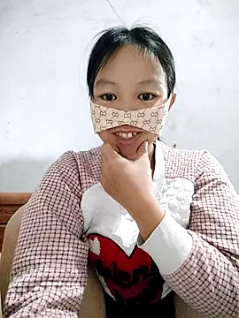 Lilyy-y online show from November 21, 2025, 10:20 pm