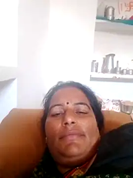 Snapshot of Suhani_hot12 chatting on December 17, 2025, 6:51 am Suhani hot12 online show from December 17, 2025, 6:51 am