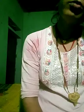 Hot-yuo84 online show from October 23, 2025, 5:44 pm