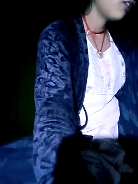 Hot-yuo84 online show from October 27, 2025, 5:03 pm