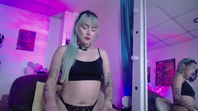 Snapshot of pom-purin chatting on February 17, 2026, 1:08 pm pom-purin online show from February 17, 2026, 1:08 pm