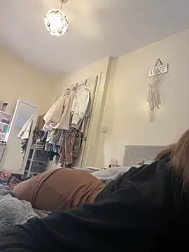 Snapshot of Summer21k chatting on September 9, 2025, 3:10 pm Summer21k online show from September 9, 2025, 3:10 pm