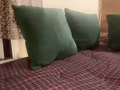 Snapshot of LustyDuoSecrets chatting on October 30, 2025, 5:32 pm LustyDuoSecrets online show from October 30, 2025, 5:32 pm